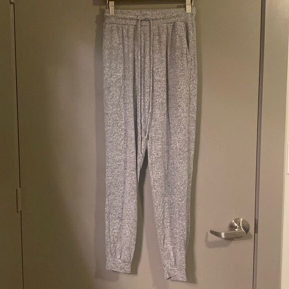 Heart & Hips Womens Gray Sweatpants Lounge Pants Size Small NWOT - Picture 1 of 9